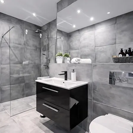 Domirra Modern Old Town فندق مبيت وإفطار