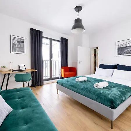 Domirra Modern Old Town *