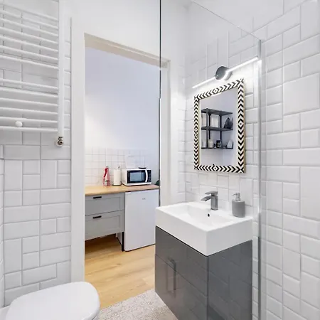 Domirra Modern Old Town *