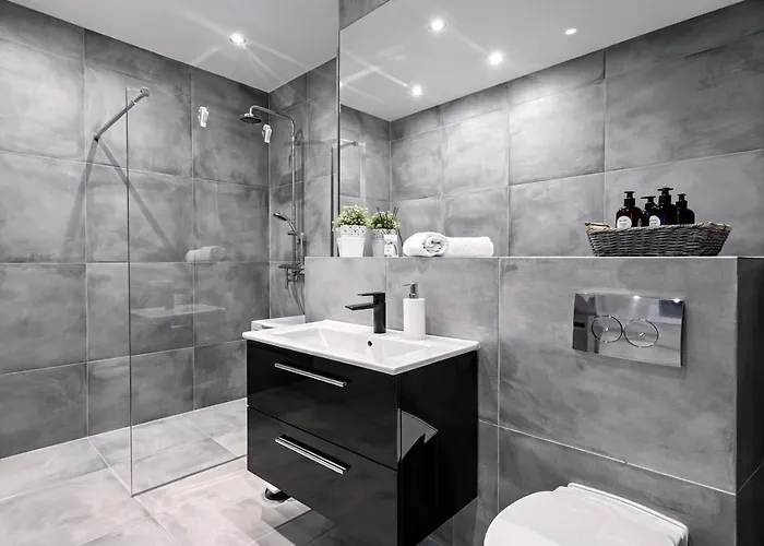 Domirra Modern Old Town Bed & Breakfast