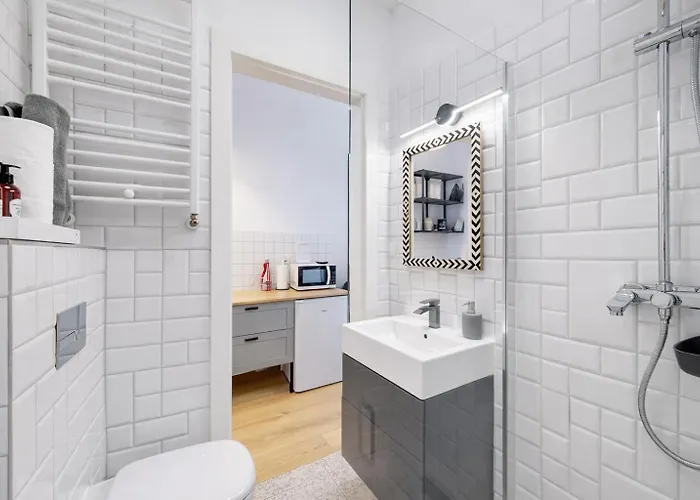 Domirra Modern Old Town *